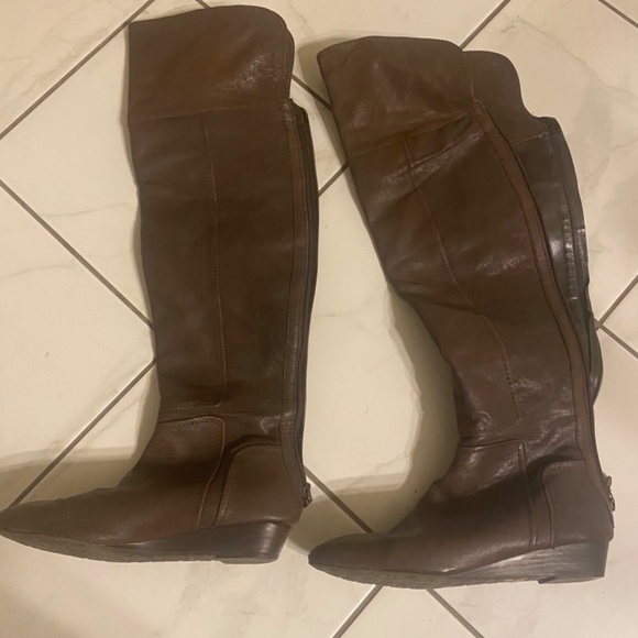 Bcbg high knee boots - Picture 2 of 5